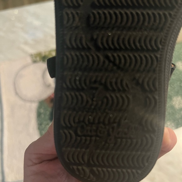 Classy and Cute Dress Shoes - Picture 4 of 5